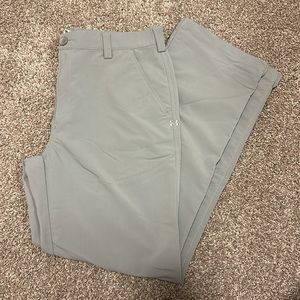 Men’s grey under armour all season gear pants size 34/32